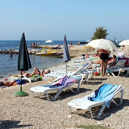 With Parking Space - 7033 Lägenhet *