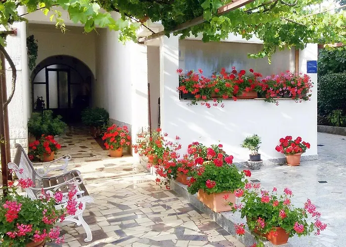 Daire With Parking Space - 7033