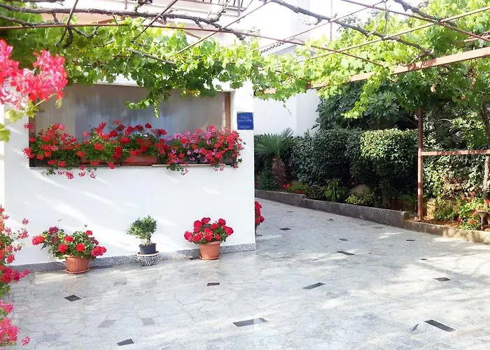 With Parking Space - 7033 Daire *